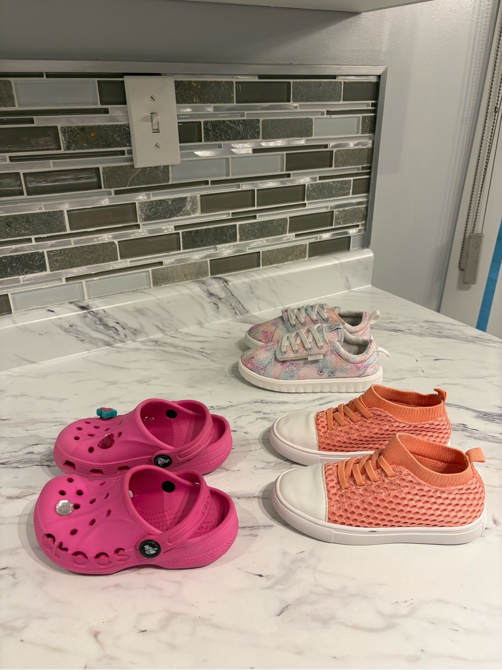 Stonz Crocs Roxy girls toddler shoe lot size 10